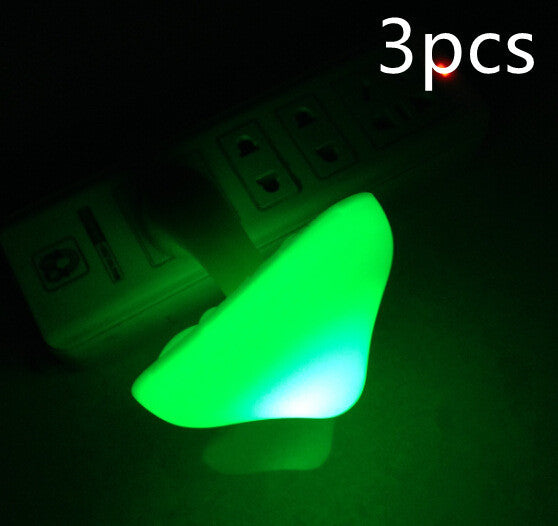 Green glowing mushroom-shaped night light on a dark background with '3pcs' text.